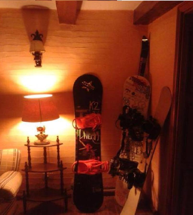 Universal Traveller'S Hostel سان كارلوس دي باريلوتشي المظهر الخارجي الصورة