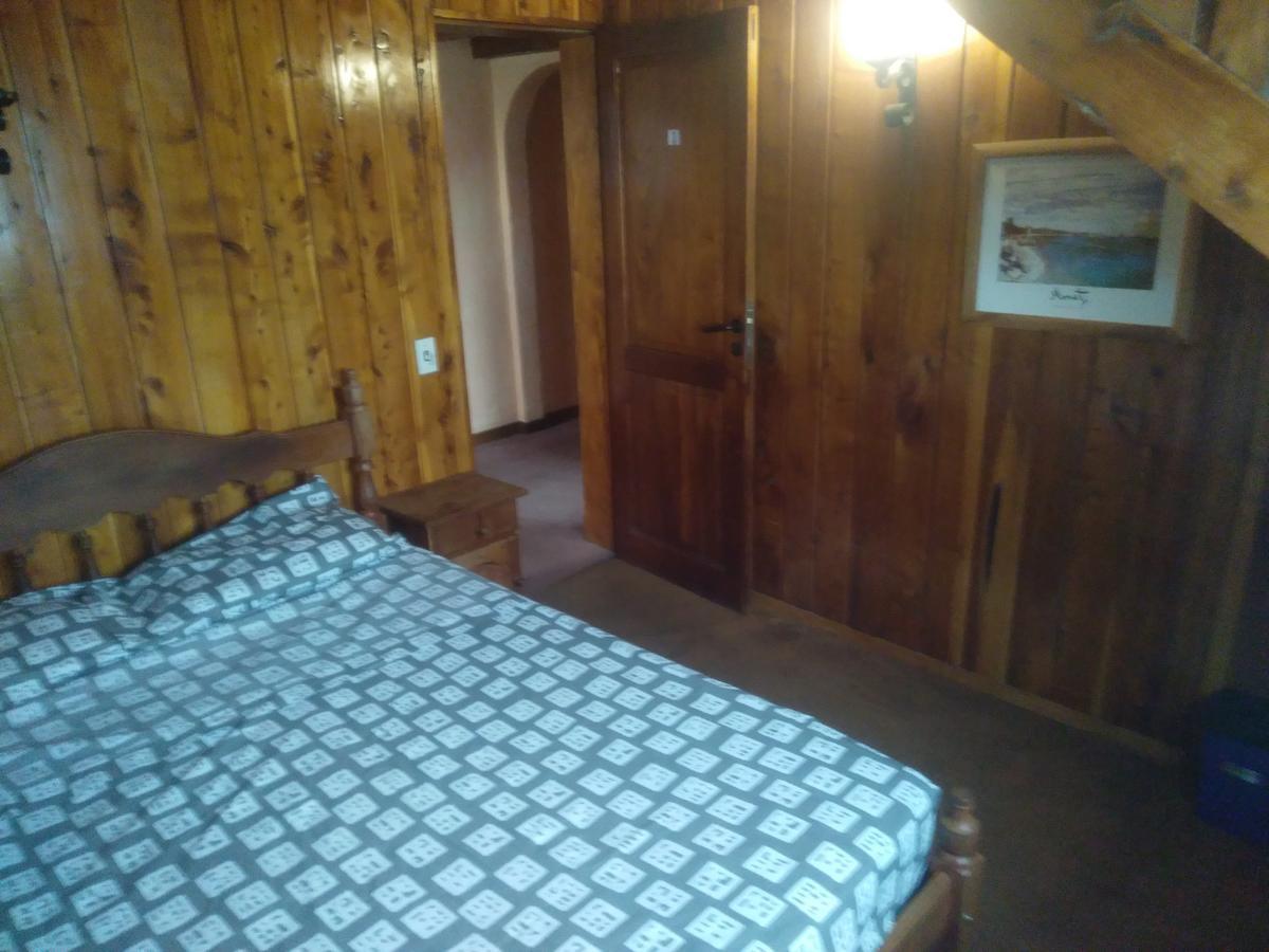 Universal Traveller'S Hostel سان كارلوس دي باريلوتشي المظهر الخارجي الصورة