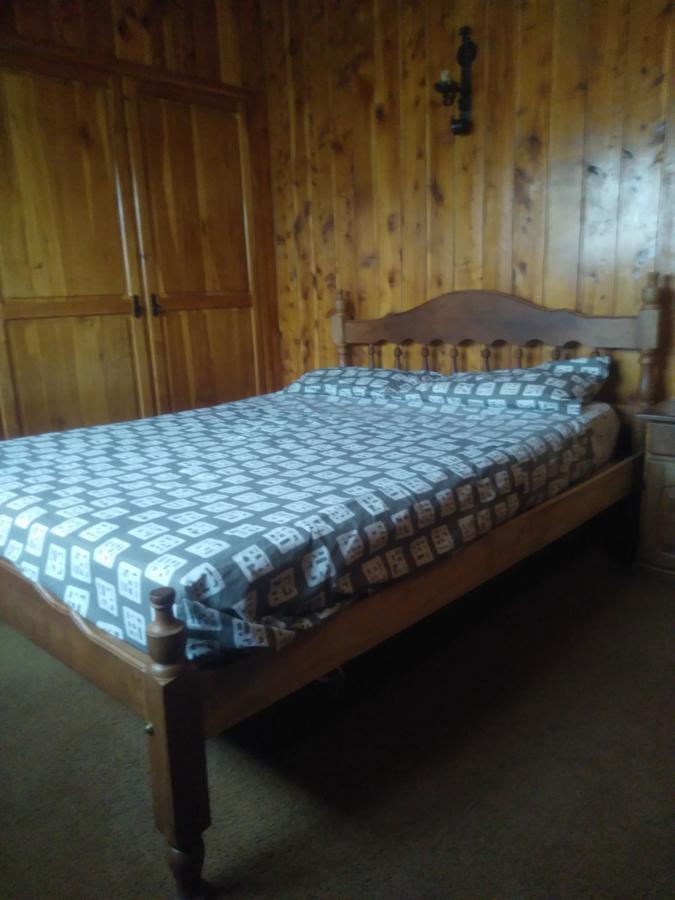 Universal Traveller'S Hostel سان كارلوس دي باريلوتشي المظهر الخارجي الصورة