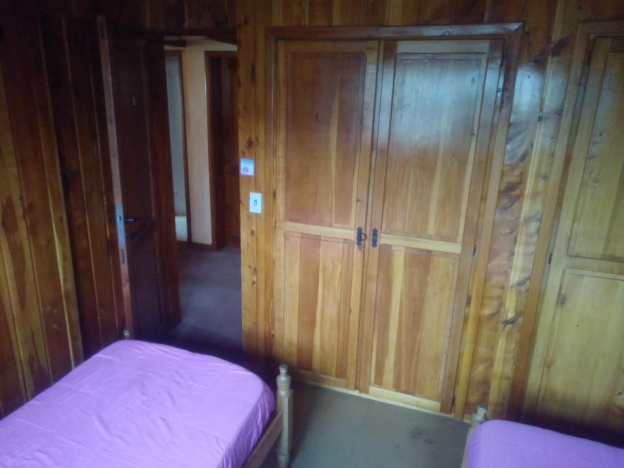 Universal Traveller'S Hostel سان كارلوس دي باريلوتشي المظهر الخارجي الصورة