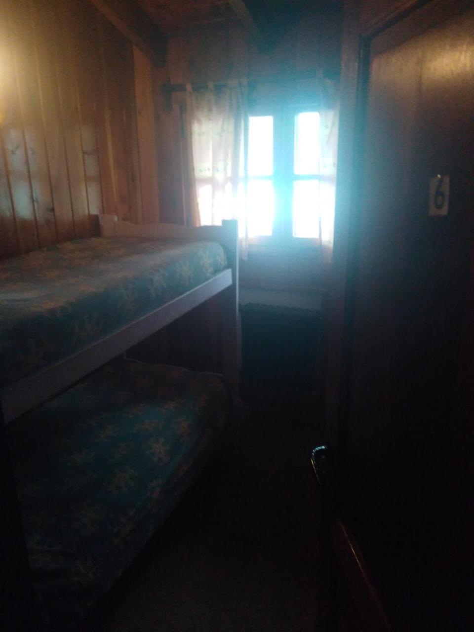 Universal Traveller'S Hostel سان كارلوس دي باريلوتشي المظهر الخارجي الصورة