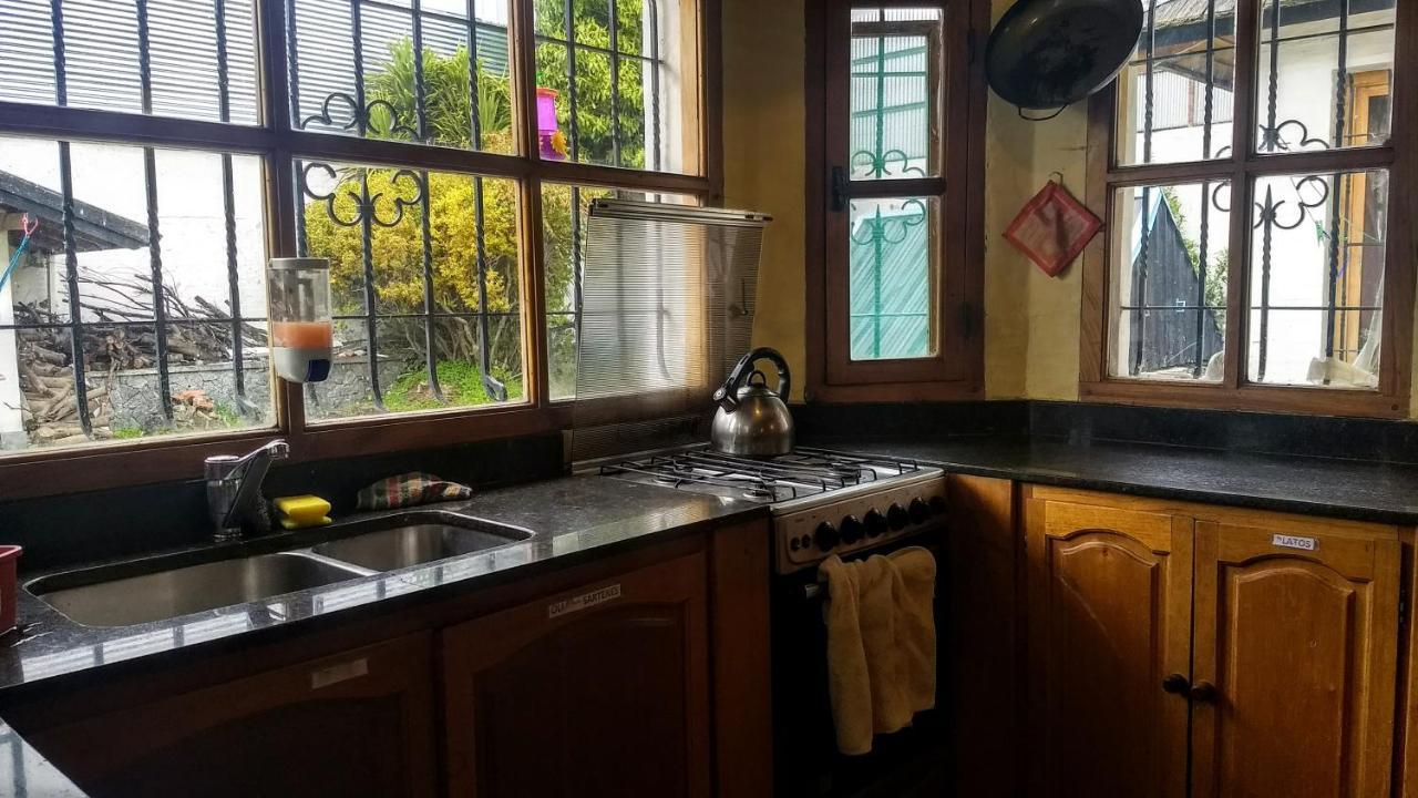 Universal Traveller'S Hostel سان كارلوس دي باريلوتشي المظهر الخارجي الصورة